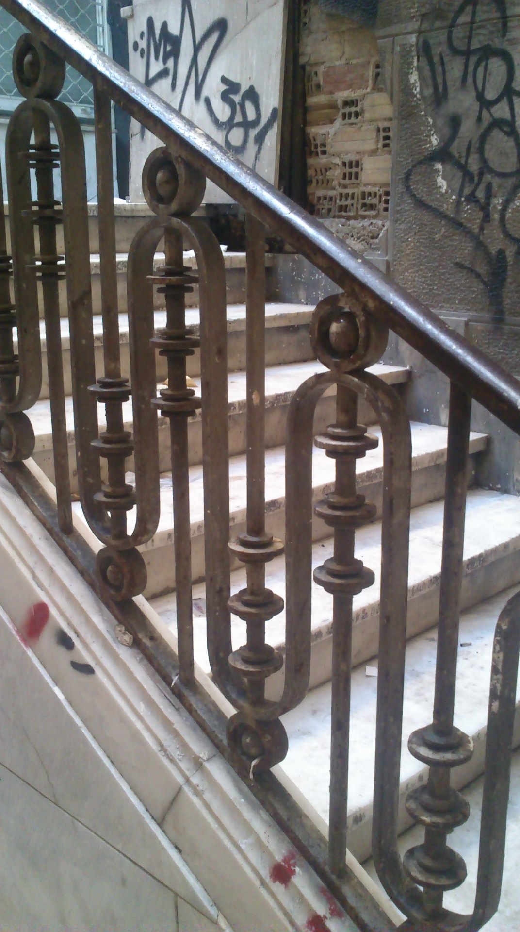 Λεπτομέρεια από το Μέγαρο Στοάς Εμπόρων (φωτό: Ιφιγένεια Διαμάντη)